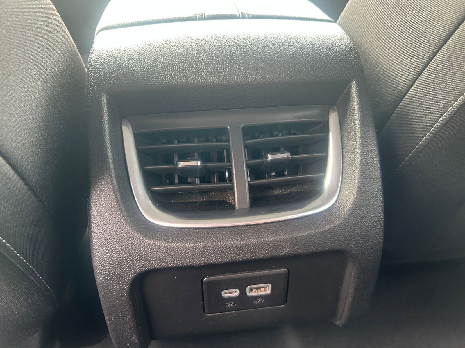 Used 2025 Chevrolet Blazer LT image 23