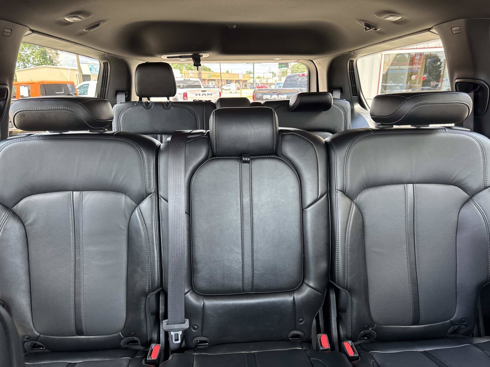 Used 2022 Jeep Wagoneer Series II RWD image 9