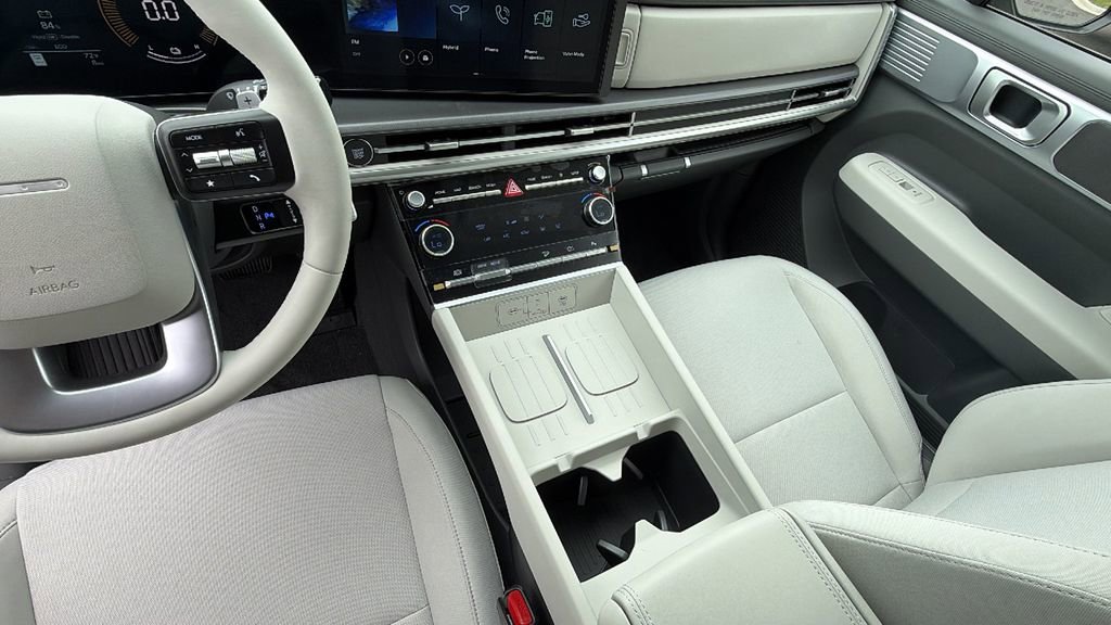 New 2026 Hyundai Santa Fe SE image 28