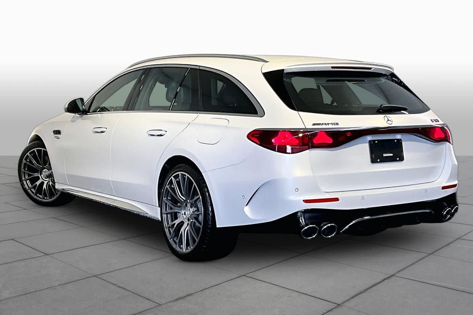 New 2026 Mercedes-Benz E 53 AMG e 4MATIC Wagon image 3
