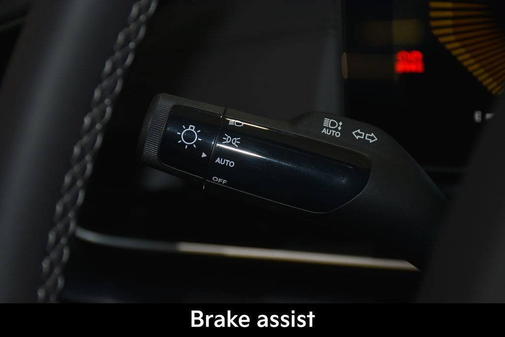 New 2027 Kia Carnival FWD image 11