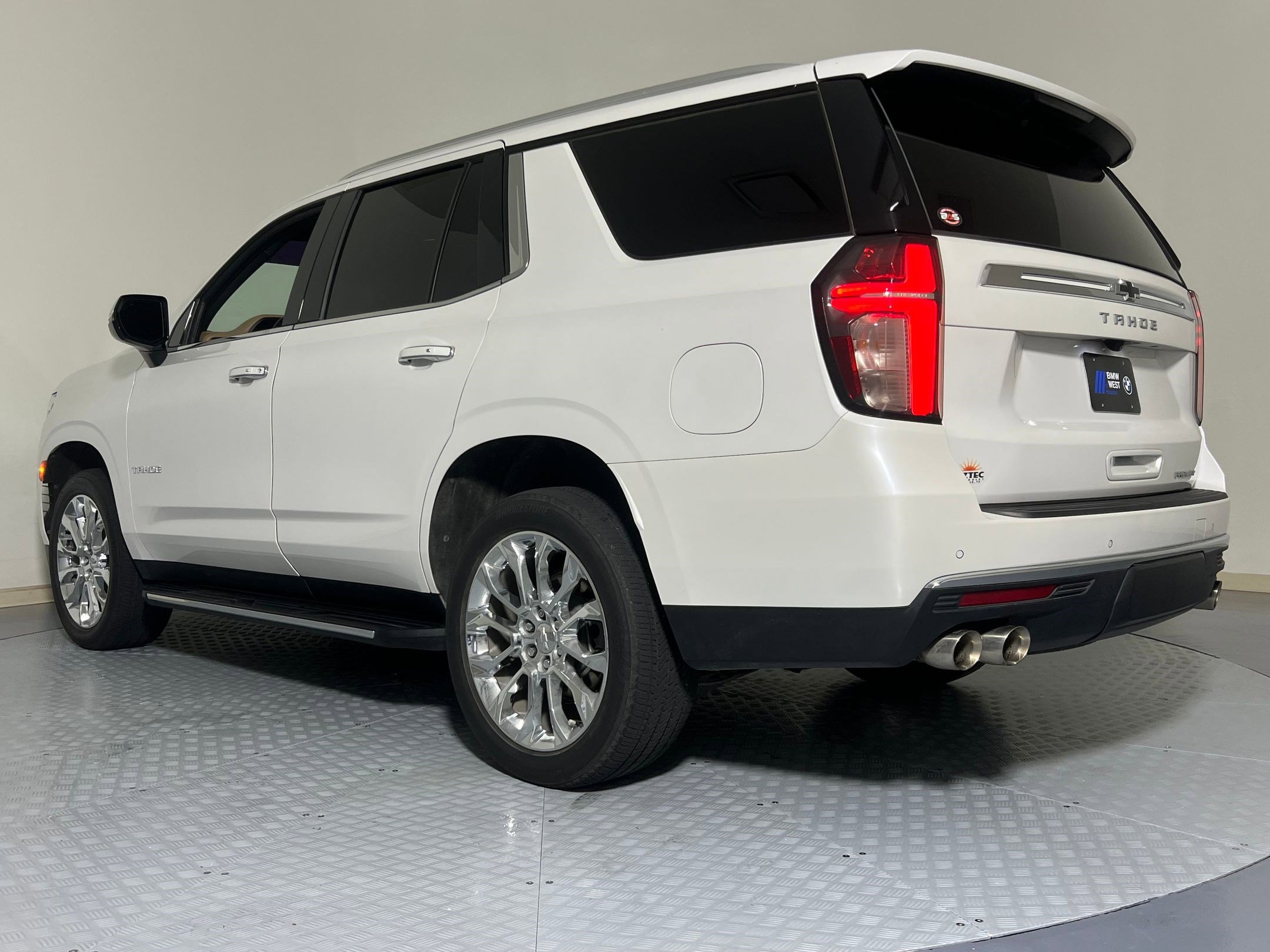 Used 2022 Chevrolet Tahoe Premier image 3