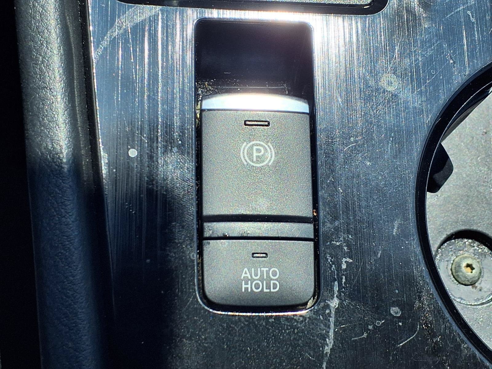 Used 2024 Nissan Rogue S FWD image 8