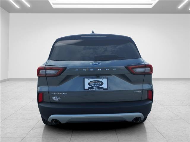 Used 2023 Ford Escape Active w/ Tech Pack #1 AWD/4WD image 9