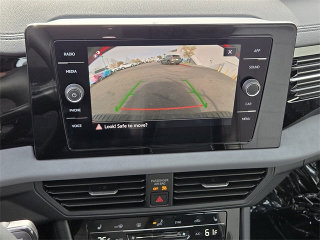 New 2025 Volkswagen Jetta SE image 12