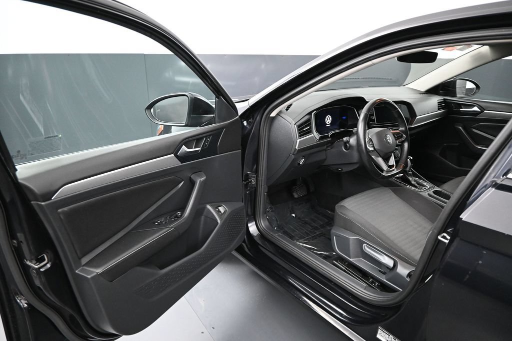Used 2024 Volkswagen Jetta S FWD image 5