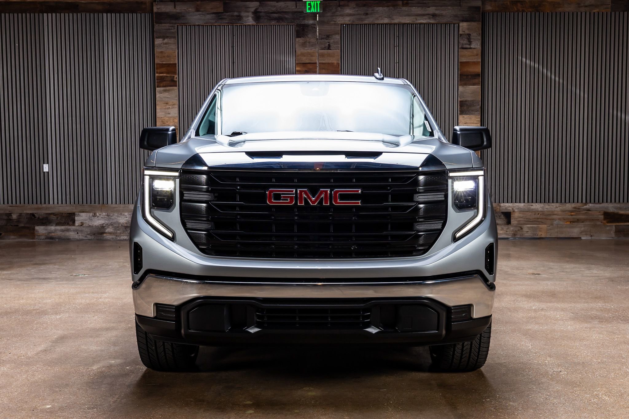 Used 2024 GMC Sierra 1500 Pro w/ Pro Value Package RWD image 2