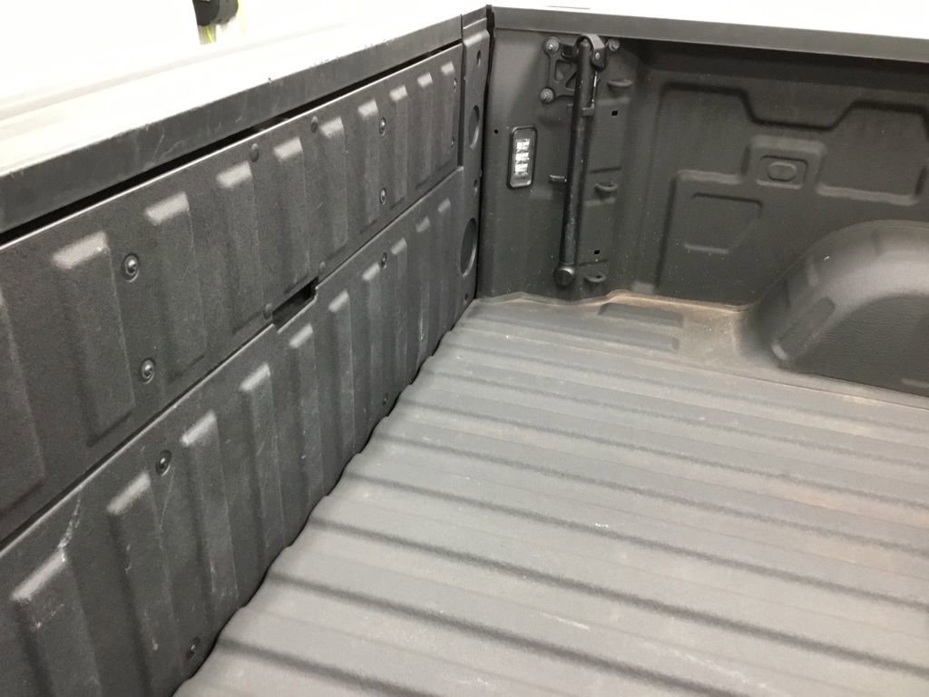 Used 2024 Chevrolet Silverado 1500 High Country w/ High Country Premium Package image 19