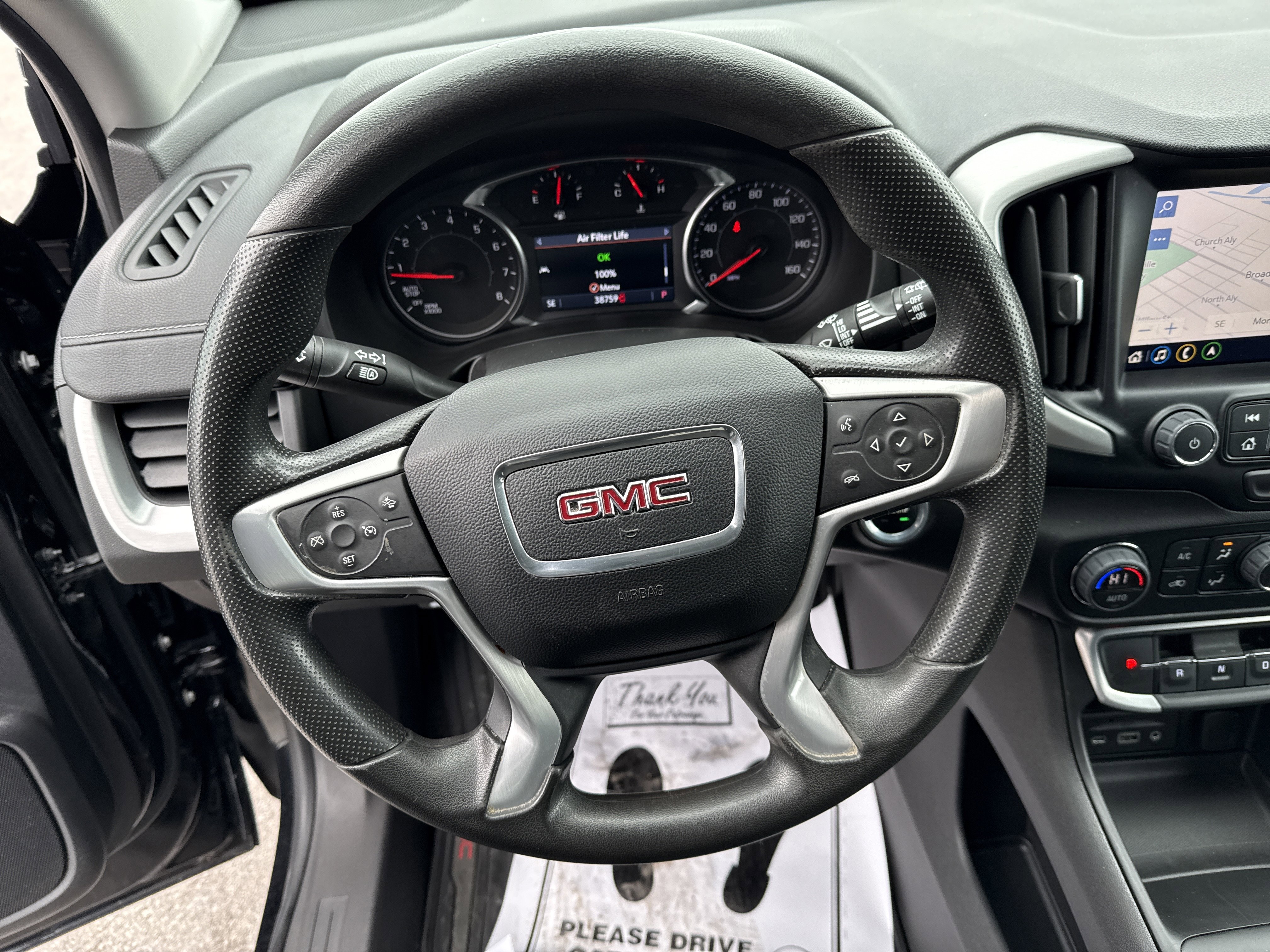 Used 2024 GMC Terrain SLE w/ Driver Convenience Package image 17