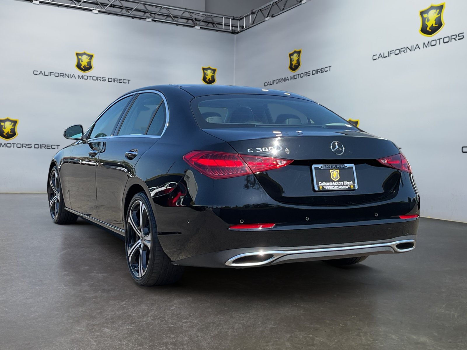 Used 2022 Mercedes-Benz C 300 Sedan w/ Exclusive Trim Package image 7