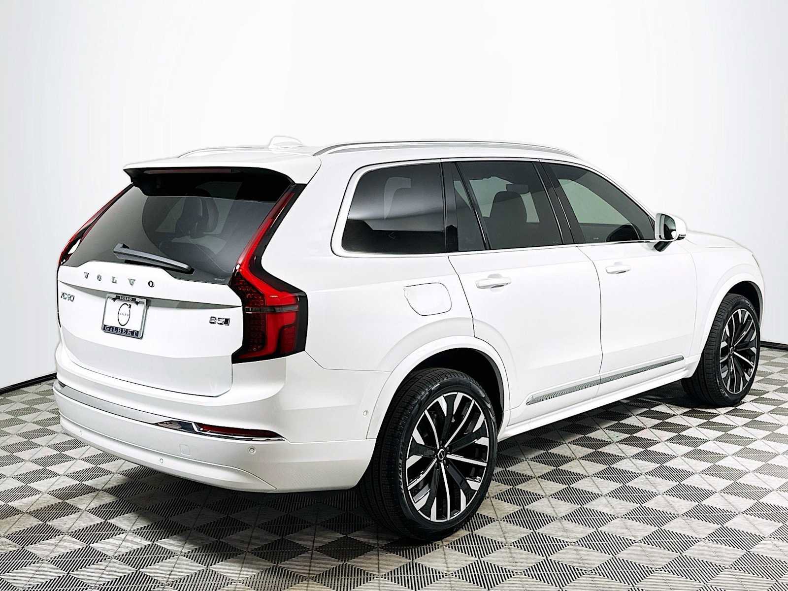 New 2026 Volvo XC90 B5 Plus image 7