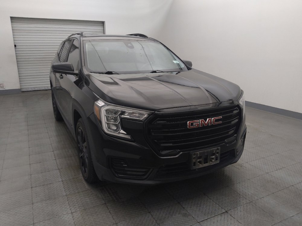Used 2023 GMC Terrain SLE w/ Driver Convenience Package FWD image 14