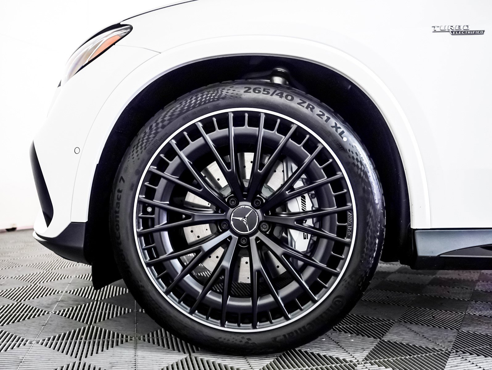 New 2026 Mercedes-Benz GLC 43 AMG 4MATIC image 6