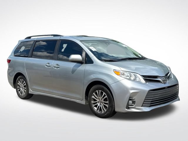 Used 2019 Toyota Sienna XLE FWD image 9