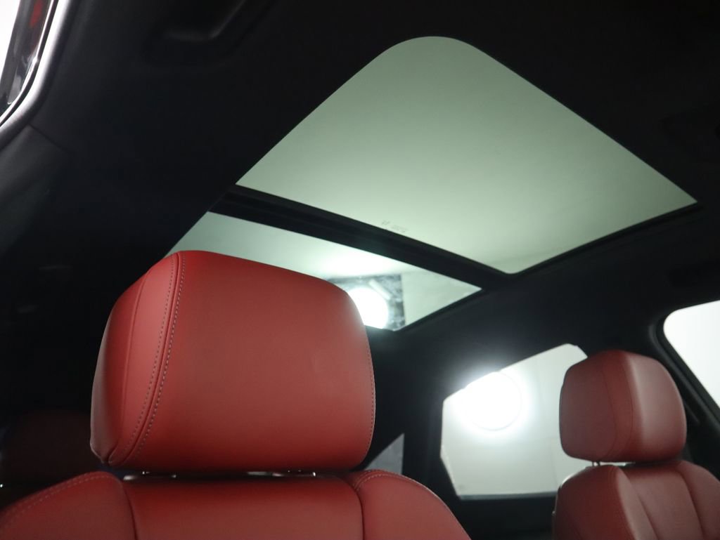 Certified 2024 Audi SQ5 Premium Plus image 23