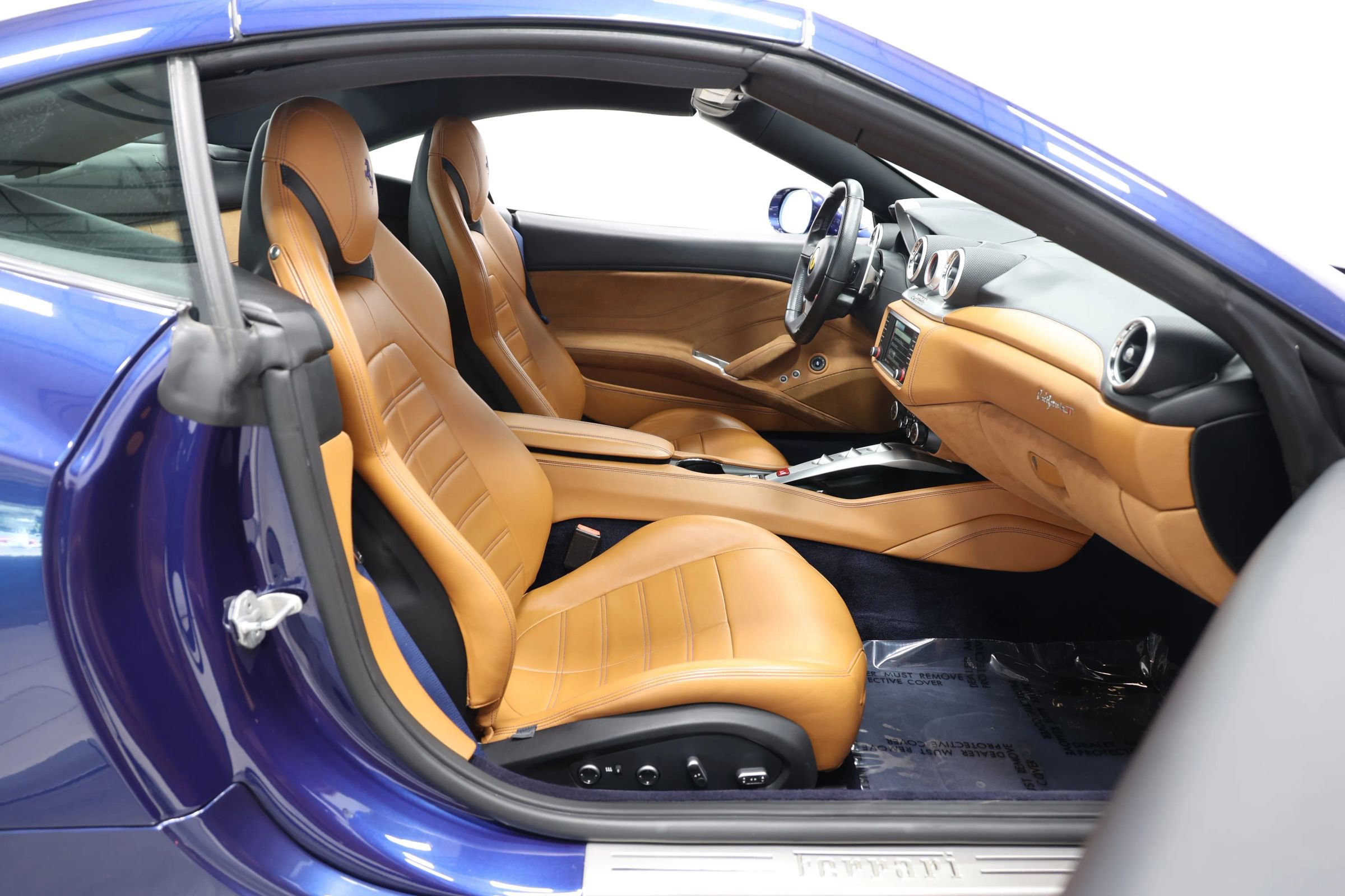 Used 2017 Ferrari California T image 95