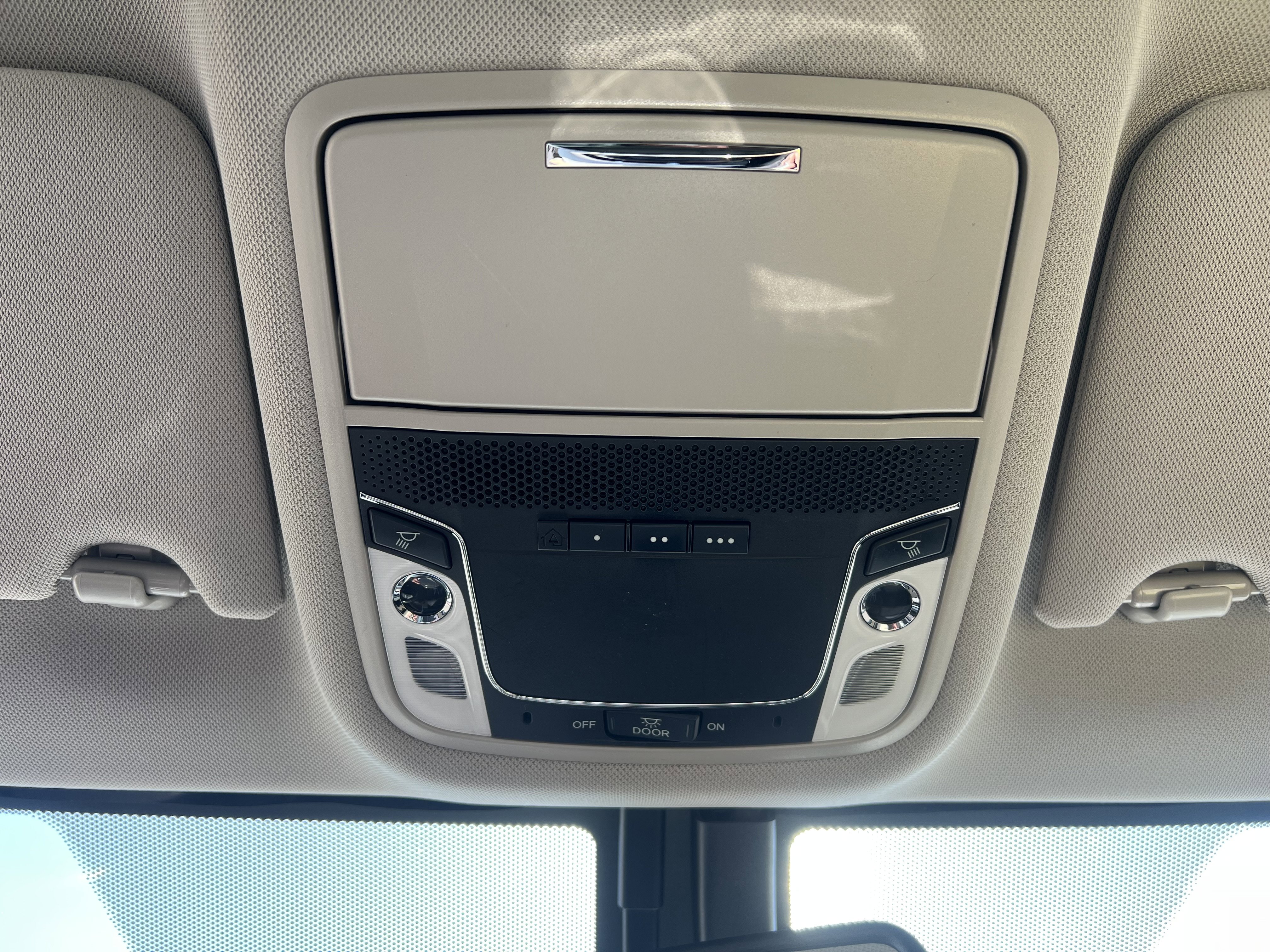 Used 2018 Honda Clarity Touring image 25