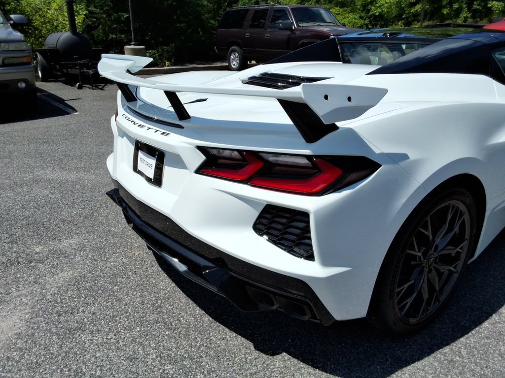 New 2027 Chevrolet Corvette Stingray Convertible w/ Z51 Performance Package RWD image 19