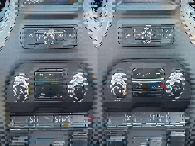 New 2024 GMC Sierra 2500 Pro w/ Convenience Package image 21