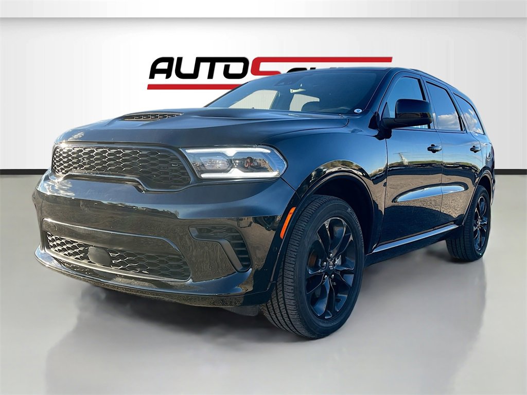 Used 2023 Dodge Durango R/T w/ Hemi Orange Plus Package image 3