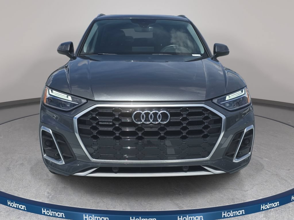 Used 2023 Audi Q5 2.0T Premium Plus w/ Premium Plus Package AWD/4WD image 3