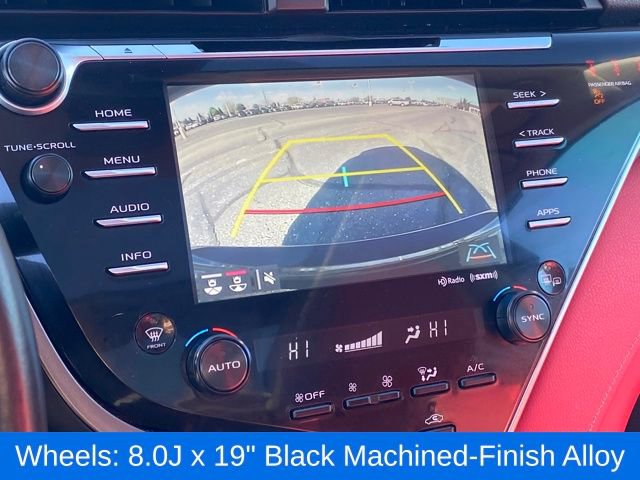 Used 2018 Toyota Camry XSE image 9