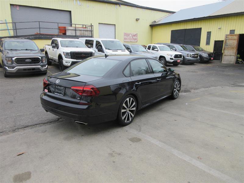 Used 2018 Volkswagen Passat 3.6 image 7