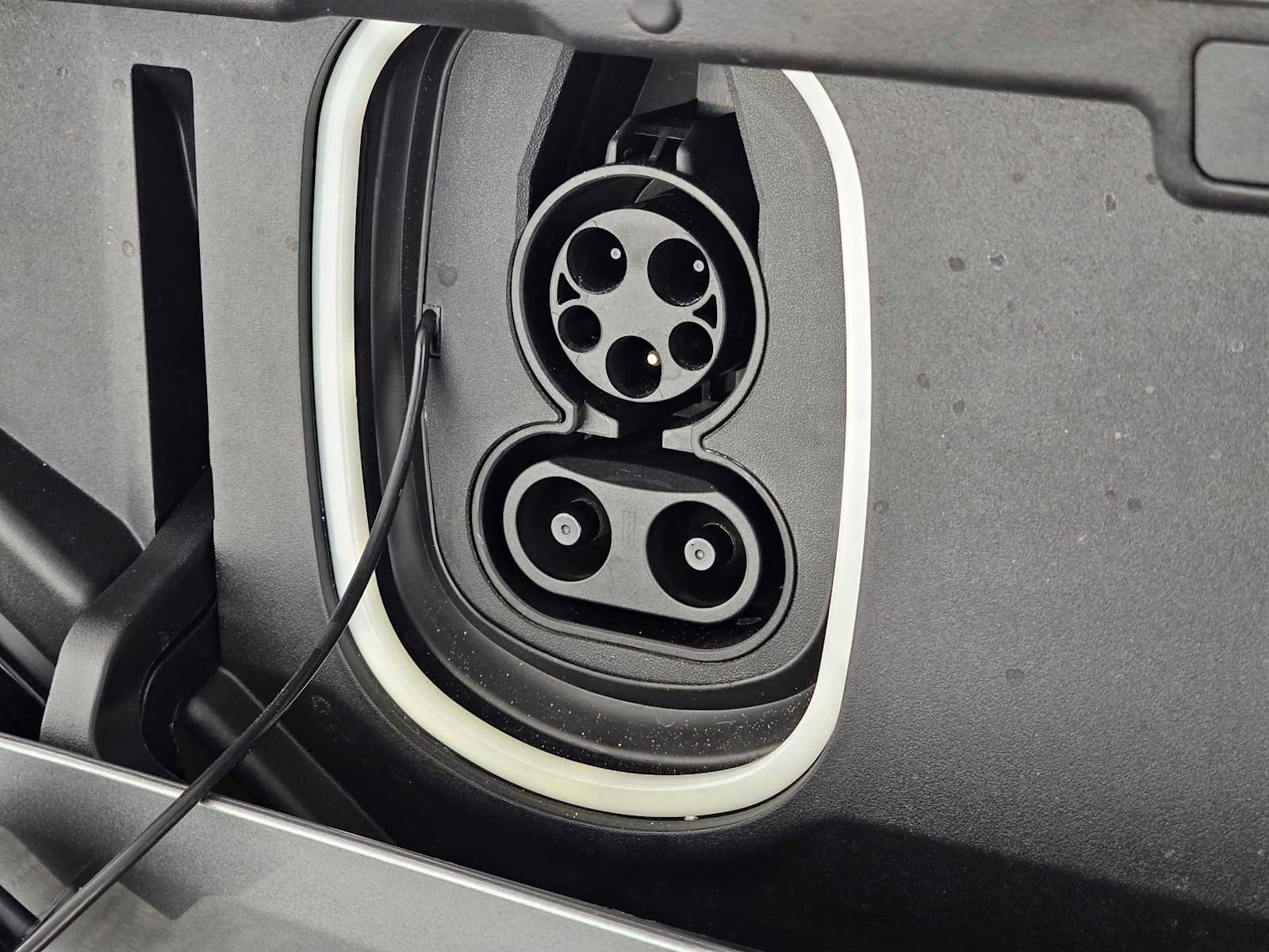 New 2026 Cadillac Lyriq Sport w/ LPO, Bronce Accent Package image 22