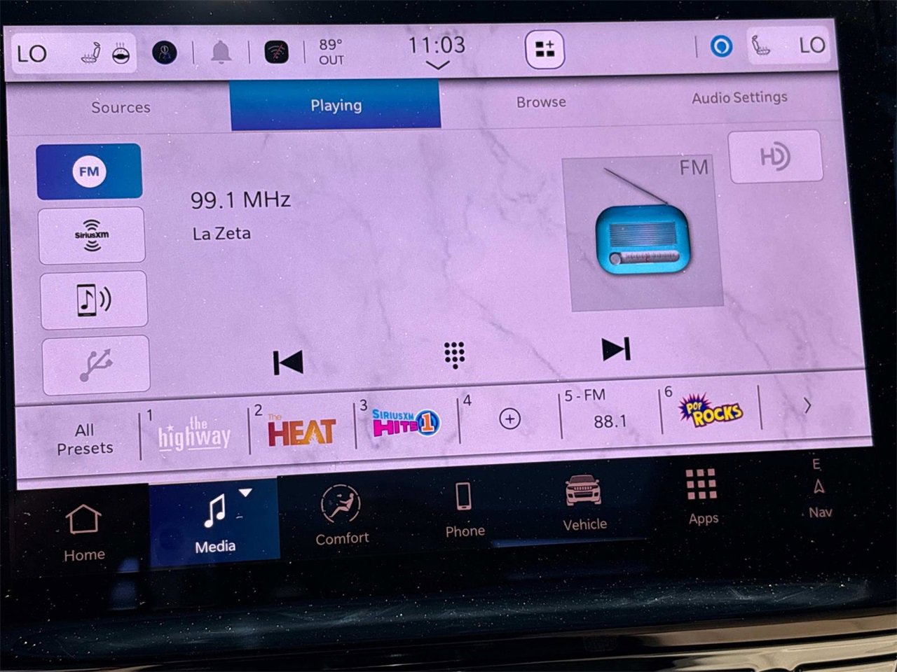 New 2025 Jeep Grand Cherokee Limited w/ Luxury Tech Group II image 17