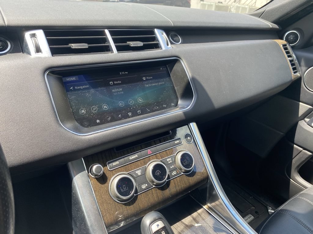Used 2017 Land Rover Range Rover Sport SE AWD/4WD image 8