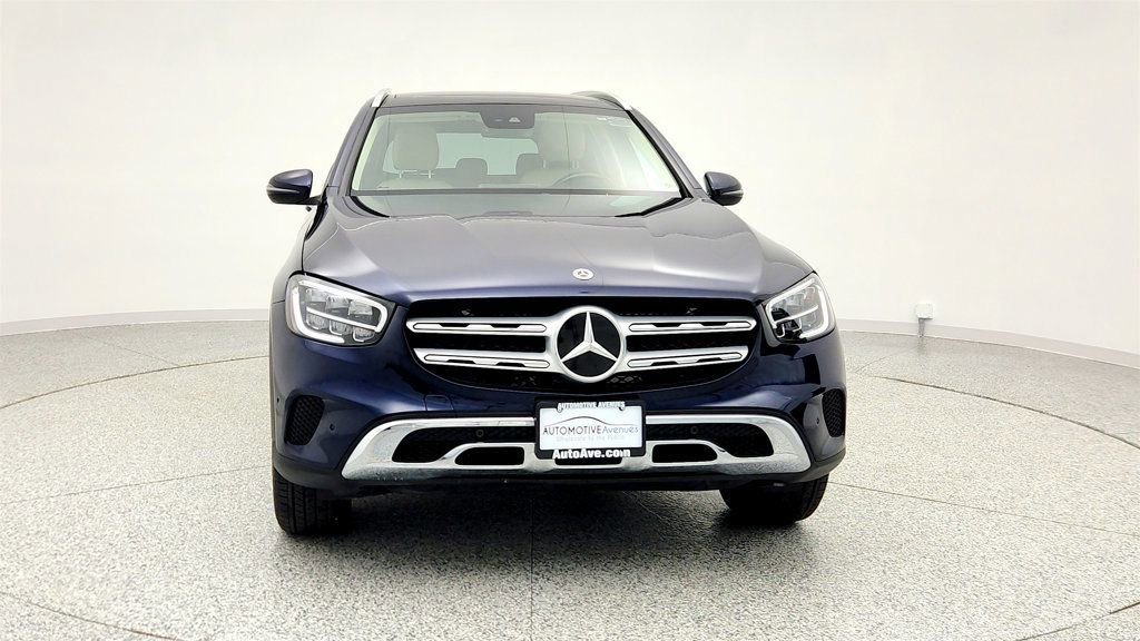 Used 2022 Mercedes-Benz GLC 300 4MATIC w/ Premium Package Lite image 2