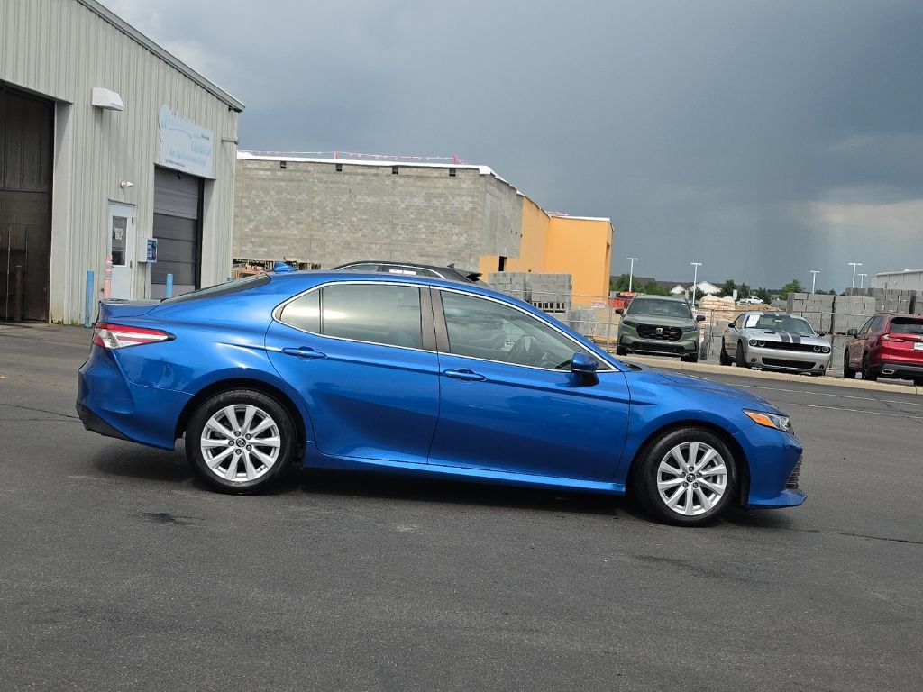 Used 2019 Toyota Camry LE FWD image 8