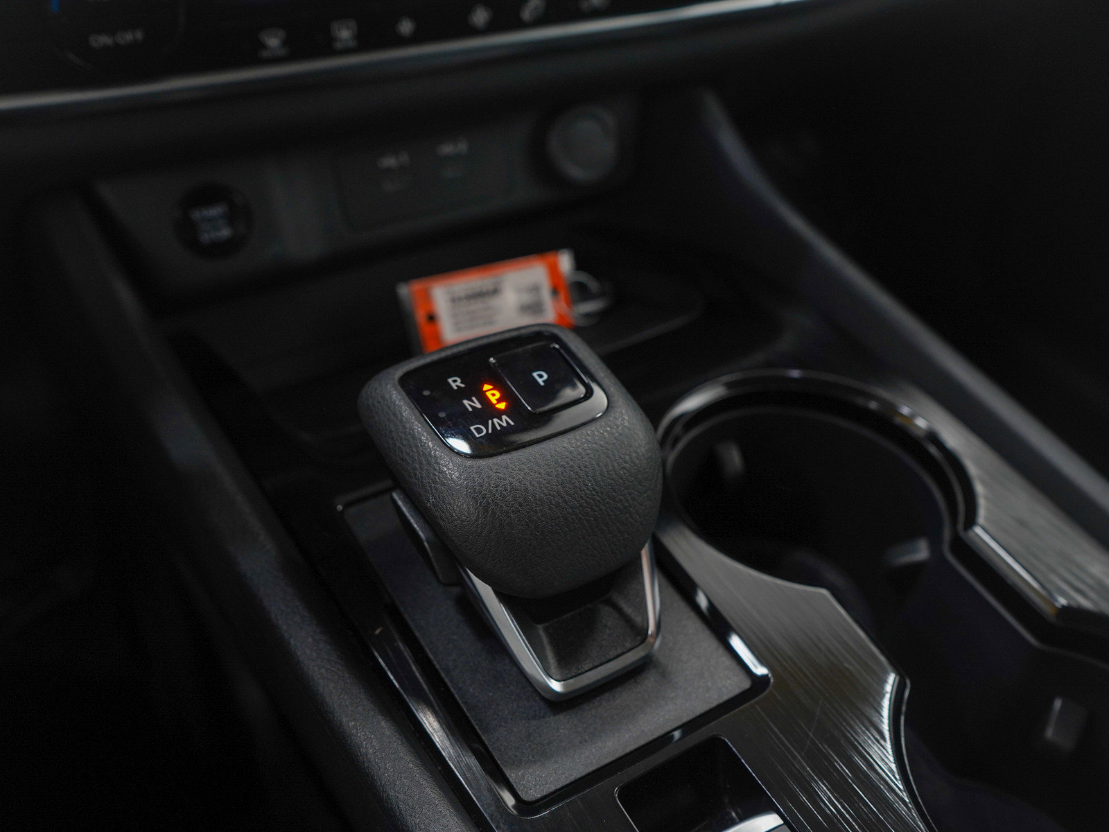 Used 2025 Nissan Rogue SV image 24