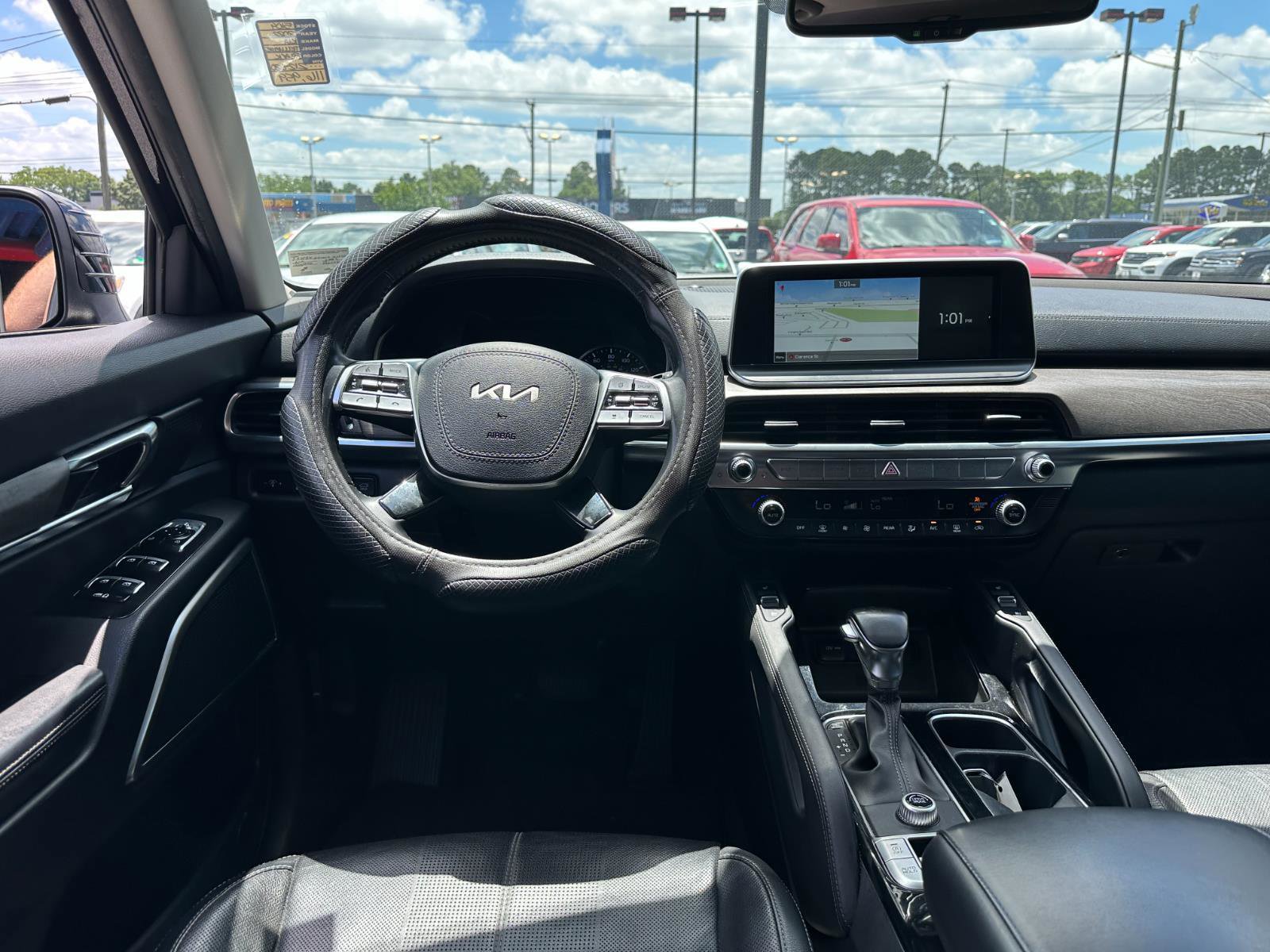Used 2022 Kia Telluride EX w/ EX Premium Package image 25
