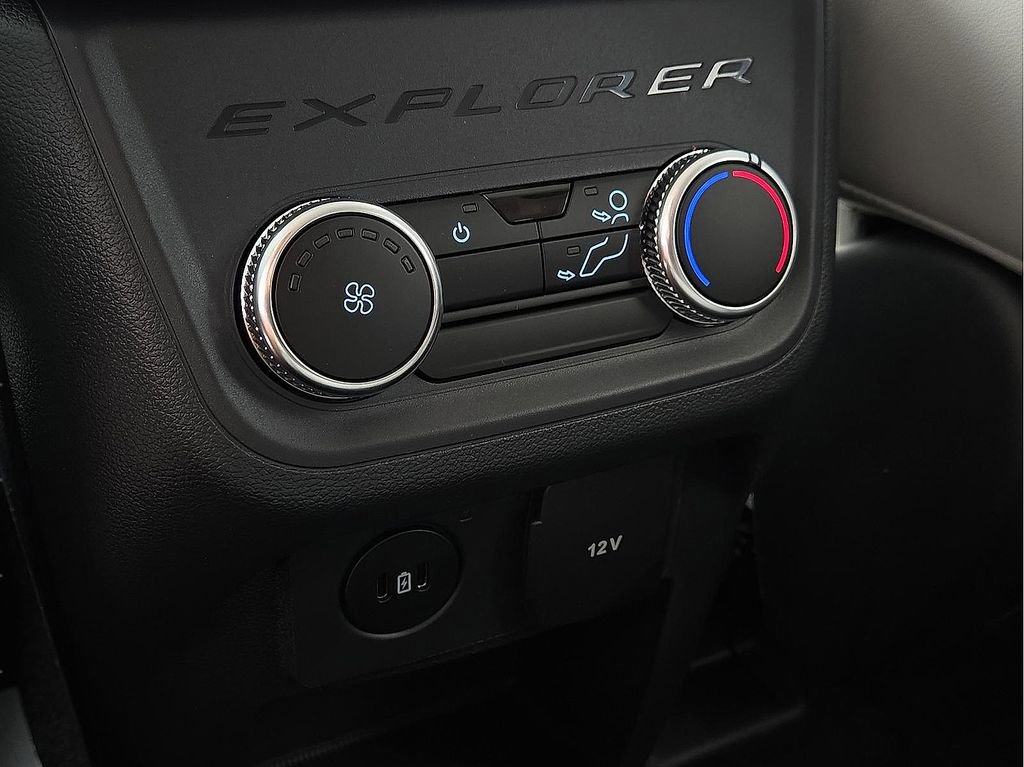 New 2025 Ford Explorer Active w/ Active Comfort Package image 11
