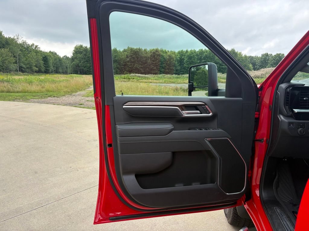 New 2026 Chevrolet Silverado 3500 LT w/ All Star Edition AWD/4WD image 13