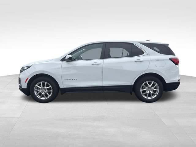 Used 2024 Chevrolet Equinox LT AWD/4WD image 2