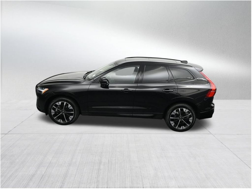 New 2026 Volvo XC60 B5 Plus AWD/4WD image 15