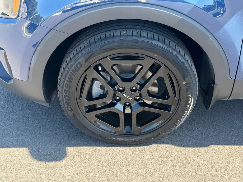 Used 2024 Kia Telluride AWD image 16