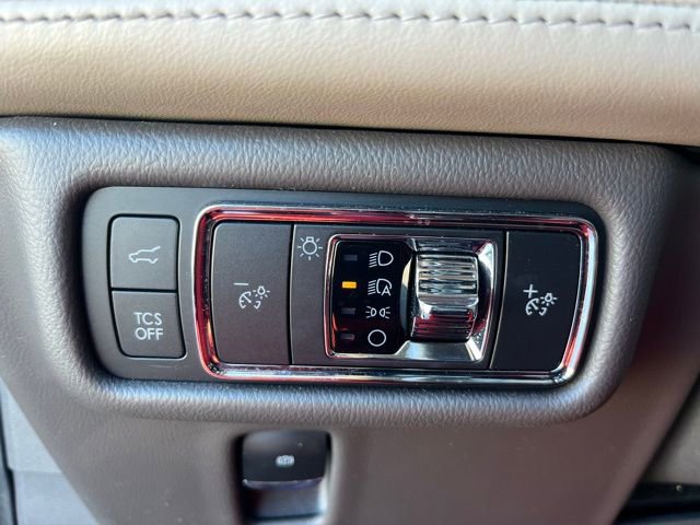 Used 2022 Lincoln Nautilus Reserve image 16