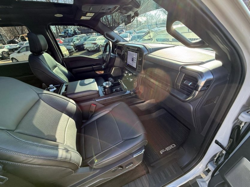 Used 2024 Ford F150 Lariat w/ Equipment Group 502A High image 5