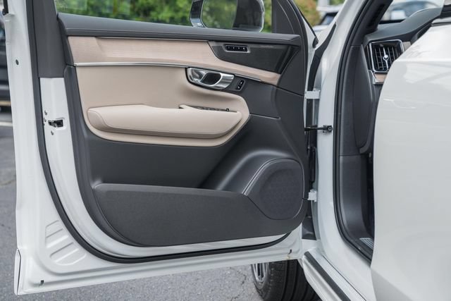 New 2026 Volvo XC90 B6 Ultra w/ Protection Package Premier AWD/4WD image 37