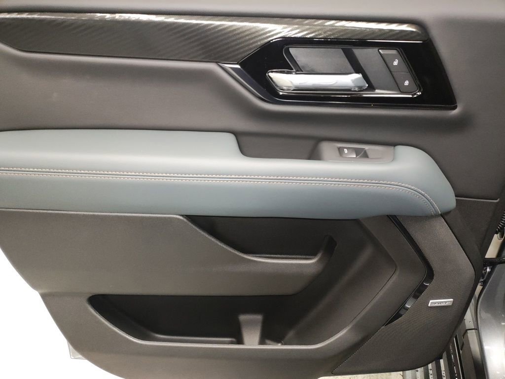 New 2026 GMC Yukon XL AT4 w/ AT4 Premium Plus Package image 29