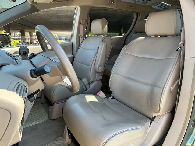 Used 2004 Nissan Quest SE w/ (SEA) Seat Pkg FWD image 9