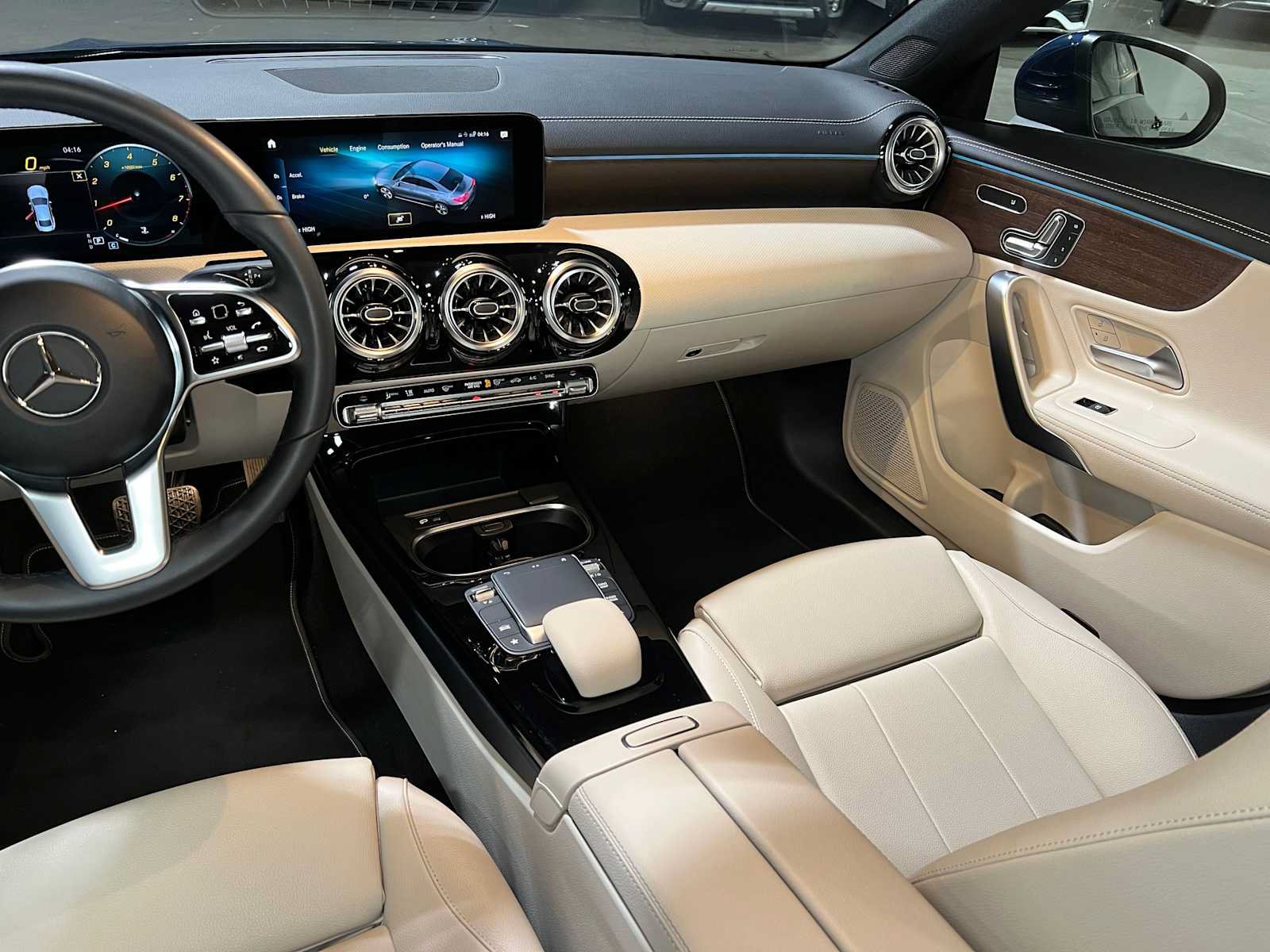 Certified 2022 Mercedes-Benz CLA 250 4MATIC image 36