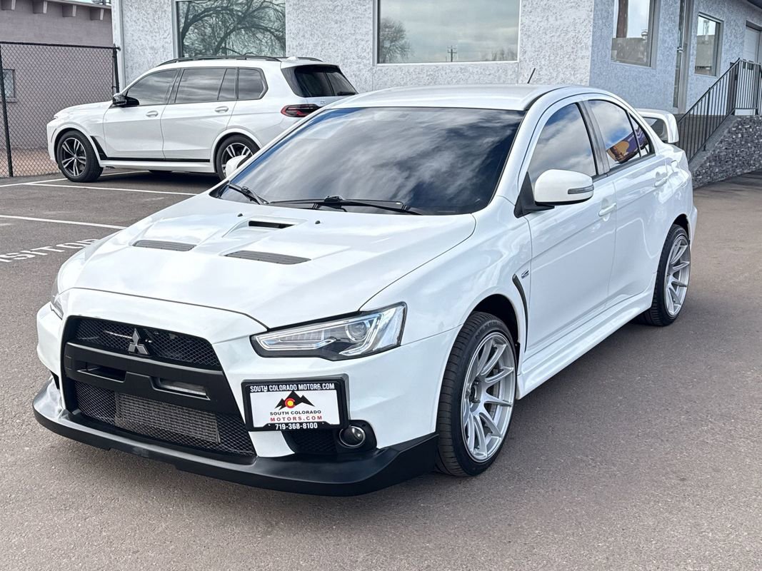 Used 2015 Mitsubishi Lancer Evolution GSR image 3