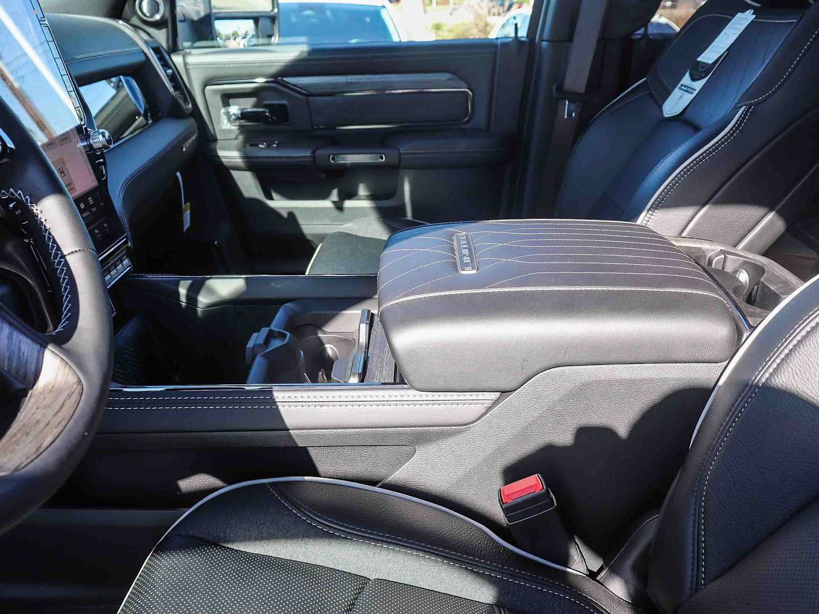 New 2026 RAM 3500 Limited AWD/4WD image 17