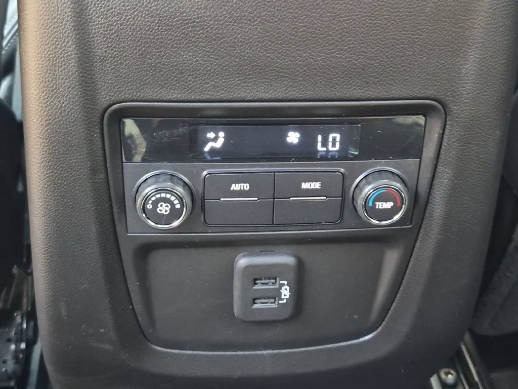 Used 2024 Buick Enclave Essence w/ Experience Buick Package AWD/4WD image 28