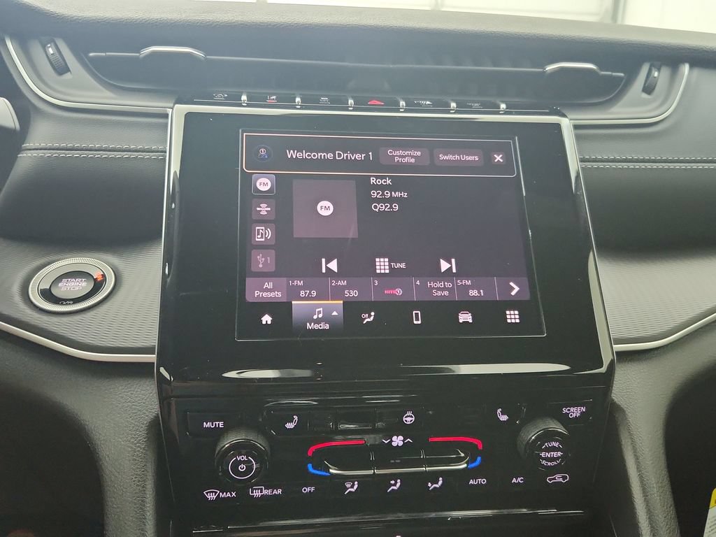 New 2026 Jeep Grand Cherokee Laredo X AWD/4WD image 23