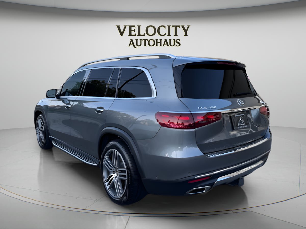 Used 2024 Mercedes-Benz GLS 450 4MATIC image 5